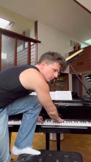 Charlie Puth Instagram - Watch until the end…