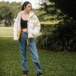 Charlize Lamb Instagram - 平常最喜歡的就是冬天，溫度適宜又舒服，有件雙面穿著又獨特的外套，可以隨心情展現截然不同的俐落風貌。 @canadagoose #CanadaGooseTW #LiveInTheOpen