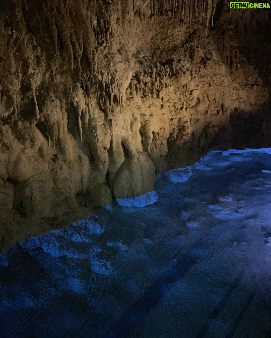 Charlize Lamb Instagram - 漣漪🫧Gyokusendo Cave