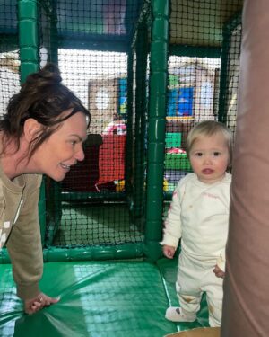 Charlotte Crosby Instagram - Recents with albs ✨
1. Family Xmas pjs 
2. Albas learnt ba byeeee 🥲🥰
3. Decorating the tree
4. Soft plays with nanny noos @letitia.crosby 
5. Visits from godfather @fr15by 
6. Snow days indoors. 
7. Visit to the Xmas gardens ✨
8. A little messy lady
9. Writing out her Xmas cards 🥰
10. LOL