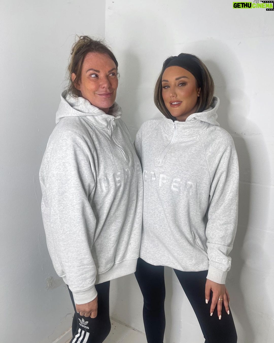 Charlotte Crosby Instagram - My mama my best friend 🤍 Matching hoodies @peppergirlsclub guys it’s the last day of the sale today! 30% off everything online! Use code PEPPER30 🩶
