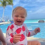 Charlotte Crosby Instagram - Your crinkle nose when you smile……..your made up of 1000’s of cutenesses 💕 but your crinkle nose is my fave 🥲 my happy water baby 🥰👶🏼