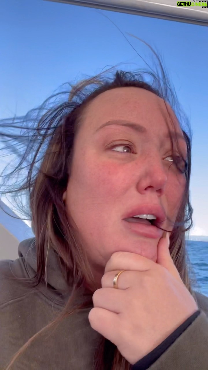 Charlotte Crosby Instagram - BEST MORNING EVER 🐋😭 thankyou @kokomo.cruises for making all my dreams come true 🩷
