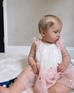 Charlotte Crosby Instagram - What a ittle princess 👑 Alba Jeanie 🌎 @jake_ankers 💕🩷 #ProudAsPunch