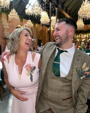 Charlotte Crosby Instagram - Fave photo dump of the year ❤️
Congratulations to my cuz @swanstagram and the most beautiful bride @lizziewood_x the newly weds 🤍🤍🤍🤍 the most perfect and amazing day ❤️