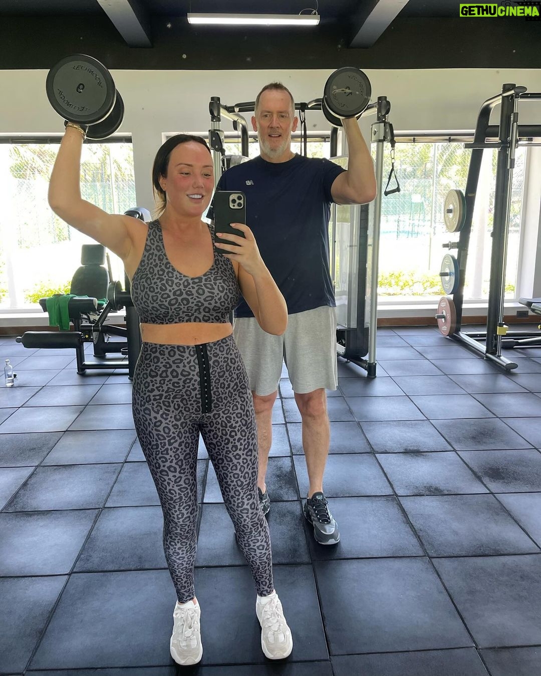 Charlotte Crosby Instagram - Me and my dad ❤️💪🏼👊🏼 The giant hero of the family ❤️ Love making memories with him on holiday ❤️✨