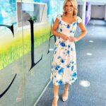 Charlotte Hawkins Instagram - Wrap up Sunday evening with me on @classicfm from 7pm! So much gorgeous music... from Beethoven, Bach & Vivaldi to a classical twist on @billyjoel, & my brilliant Young Classical Star is pianist @alexandrekantorow who’s already been described as ‘Liszt reincarnated’✨🎶 Dress @sosandar @debbiedresses #classicfm #classicalmusic #classical #sunday #sundayevening #smoothclassics #smoothclassicsatseven #youngclassicalstar