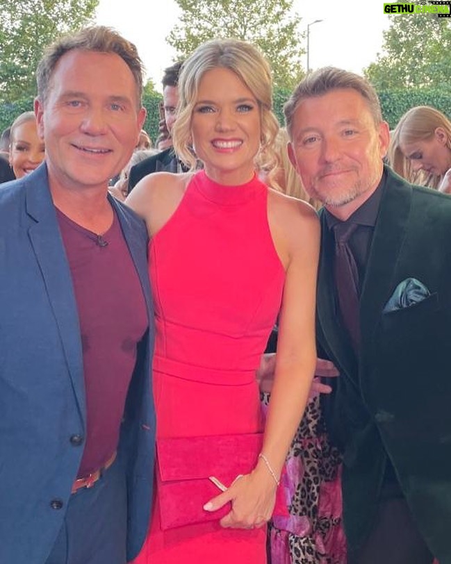 Charlotte Hawkins Instagram - Love these two… 🥰 @benshephardofficial @tvsrichardarnold @gmb @officialntas #nationaltvawards #ntas #gmb