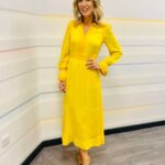 Charlotte Hawkins Instagram - Friday on @gmb! Wearing a dress to channel some Bank Holiday sunshine! 😎🤞🤞 Great to be back in the hot seat with @adilray & lots of hot topics discussed including.. is the obsession with getting the perfect photo ruining holiday snaps?? @atehjewel & Quentin Willson happy to pose for a selfie after debating the issue! 📸 #gmb #goodmorningbritain