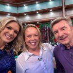 Charlotte Hawkins Instagram - Monday’s @gmb! 👋 Such a lovely morning… with the inspirational @tonyhudgell.bear to hear about his Christmas campaign, chatting @dancingonice with @torvillanddeanofficial, debating is it cheating to cook your Christmas dinner in an air fryer with @danhunter9 & @allegrabenitah. And the festive sparkle is out now we are ONE WEEK away from the big day! 🎅🏼 Back tomorrow with @richardmadeleyofficial to do it all again, see you then! #gmb #goodmorningbritain