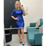 Charlotte Hawkins Instagram - Monday’s @gmb! 👋 Such a lovely morning… with the inspirational @tonyhudgell.bear to hear about his Christmas campaign, chatting @dancingonice with @torvillanddeanofficial, debating is it cheating to cook your Christmas dinner in an air fryer with @danhunter9 & @allegrabenitah. And the festive sparkle is out now we are ONE WEEK away from the big day! 🎅🏼 Back tomorrow with @richardmadeleyofficial to do it all again, see you then! #gmb #goodmorningbritain