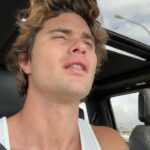 Chase Stokes Instagram – cHaSe PoSt a BiRtHdAy DuMp 

FINE
