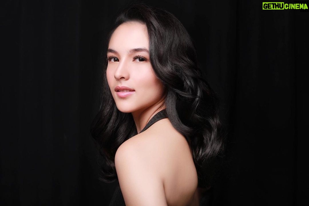 Chelsea Islan Instagram - Throwback Tuesday, back to 2016 and 10 kgs ago. I need a time machine 🥺