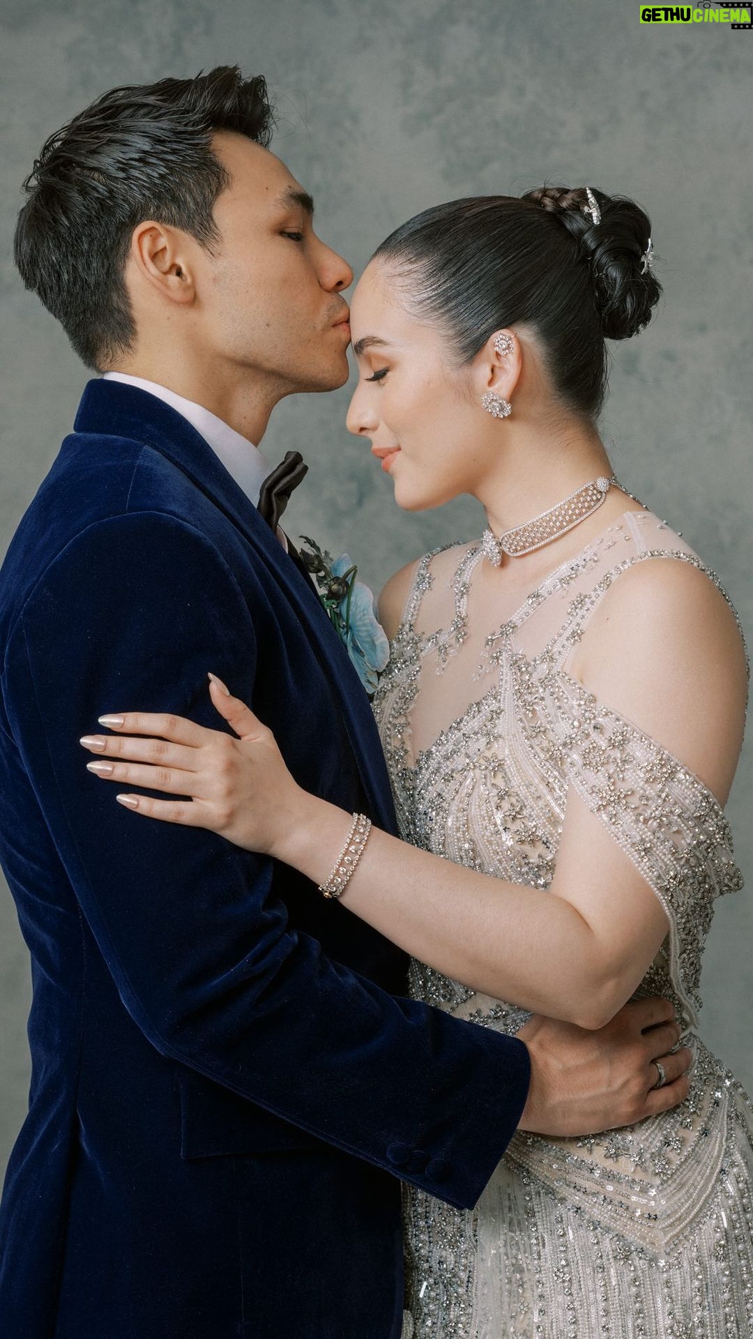 Chelsea Islan Instagram - Once Upon A Dream ✨ Beautiful Stationeries and Handmade Bundle by the one and only @truffypi Invitation Design and Printing by @of.earthwindandwater @peonyweddinginvitation Bridesmaids Gift Box Design/Production & Jewelry Box created by @cocotier_id Bridesmaids Care Kit & Bracelet by @lanccaofficial Styling by @lxemoments