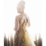 Chelsea Islan Instagram - Details of the breathtaking Kebaya. Kebaya kutu baru ini memiliki unsur perpaduan antara adat Jawa dan Papua. Burung Cenderawasih atau The Bird of Paradise melambangkan keberuntungan. Masyarakat Papua mempercayai bahwa keberuntungan akan datang dengan terus menjaga burung Cenderawasih. Disini memiliki filosofi khusus, bahwa 2 adat di persatukan, 2 insan di persatukan dan menyatu menjadi 1 cinta. Ini adalah karya Mas @eddybetty yang begitu luar biasa, mewujudkan visi aku menjadi kenyataan. Thank you Mas Eddy Betty for making my dream Kebaya come true 🤍✨
