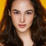 Chelsea Islan Instagram - 💛✨