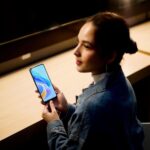Chelsea Islan Instagram - #OPPOA76 punya jawaban buat kamu yang sukanya buru-buru dan gak mau ribet! Ada fitur 33W SuperVOOC dan baterai besar 5000mAh yang membuat pengisian daya di smartphone jadi cepat & awet! Dapatkan OPPO A76 di OPPO Offline dan Online Official Store, juga e-commerce pilihan. Jangan sampai ketinggalan ya! ✨