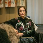 Chelsea Islan Instagram - Black is such a classic color and with unique details, like this hoodie and #VALENTINOGARAVANI hand bag; it brings the look to another level. 🖤 #RomanStud #ValentinoGaravani #RomanPalazzo #ValentinoIndonesia