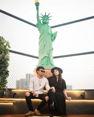 Chelsea Islan Instagram - Issa vibe. Feels like we’re in NYC. 
The best thing is that as of the moment, we’ll just go to @shotscoffeebar instead and imagine as if we’re in NYC! #JakartaRasaNewYork #PerfectShots #ShotsCoffeeBar 🗽🤍