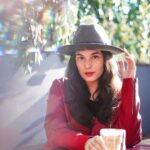 Chelsea Islan Instagram - Coffee & Chill at @shotscoffeebar 🤘🏻
