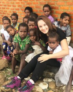 Chelsea Islan Instagram - Selamat Hari Anak Nasional! 🇮🇩 Wamena, Papua, Indonesia