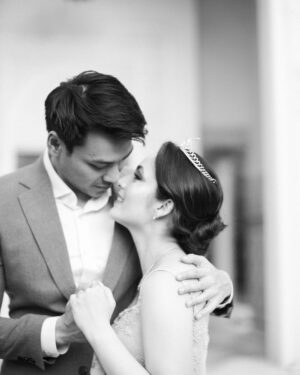 Chelsea Islan Instagram - 1 year together, forever to go. Feels like yesterday. Cherishing every moments with you. Truly blessed and grateful #SeaTonsofLove 🤍