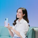 Chelsea Islan Instagram - Cari #PerformaAndalanmu dengan #OPPOA95!⚡️ Aku suka banget dengan OPPO A95, kegiatan seperti menonton Film atau YouTube jadi lancar karena ada ekspansi RAM hingga 5GB yang membuat smartphone ini bebas lag! Sekarang kamu udah bisa pre-order OPPO A95 sampai tanggal 25 November 2021 dan dapetin exclusive gift! Follow @OPPOIndonesia yuk untuk informasi lebih lanjut!
