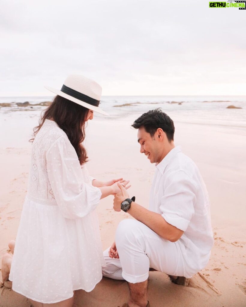 Chelsea Islan Instagram - 24/10/2021. He said: “We’ve been dating for a thousand days”; and on that special day he proposed to me. I trust God’s plan and God’s timing. I am beyond blessed and grateful. Thank you God for sending me an other half, a soulmate and an everlasting life partner. God is Good. Thankful for every step and every journey in my life. God bless us all. I love you my one and only @robclintonkardinal 🤍