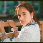 Chelsea Islan Instagram - Once you make a decision, the Universe conspires to make it happen. Trust the Universe. Trust and Believe and have Faith 💫