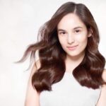 Chelsea Islan Instagram - Count your blessings. Hug your blessings. Be a blessing. 🤍💫