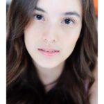 Chelsea Islan Instagram - 2021 Mindset: Let go of what’s gone. Be grateful for what remains. Look forward to what’s coming. 💫