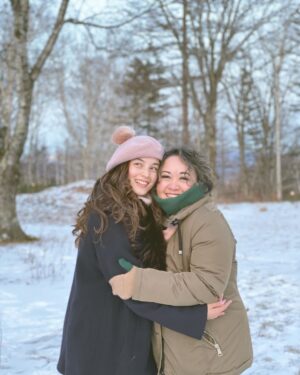 Chelsea Islan Instagram - Happy Mothers Day to the sunshine of my life, the one who gives me patience, virtue, wisdom, energy and strength. The reason why Im here on earth. I love you so much 🤍