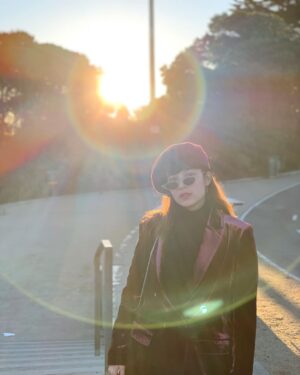 Chelsea Islan Instagram - 🌞 natural sun flares on a sunny sunday, beyond blessed! ✨
