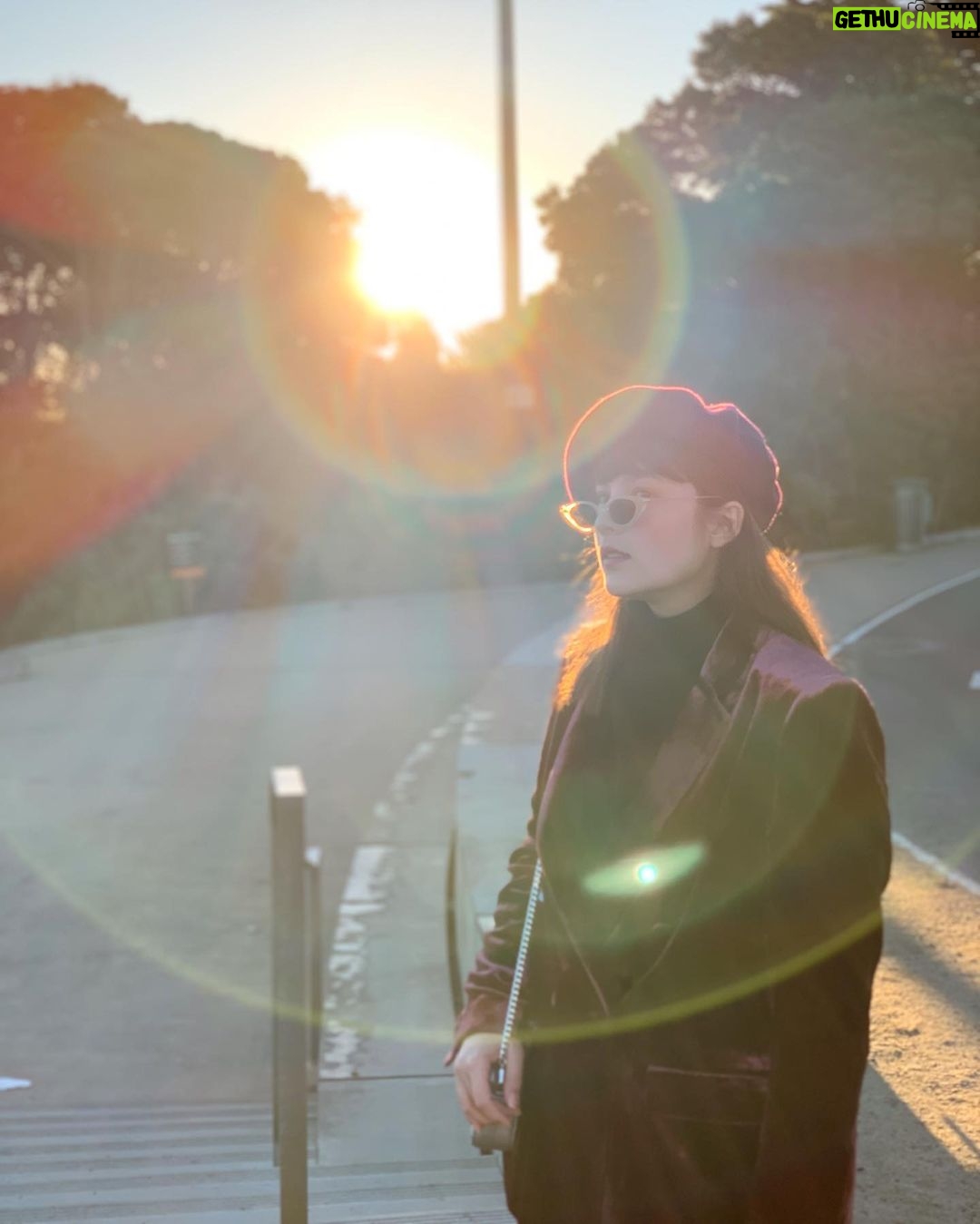 Chelsea Islan - 100.8K Likes - 🌞 natural sun flares on a sunny sunday, beyond blessed! ✨