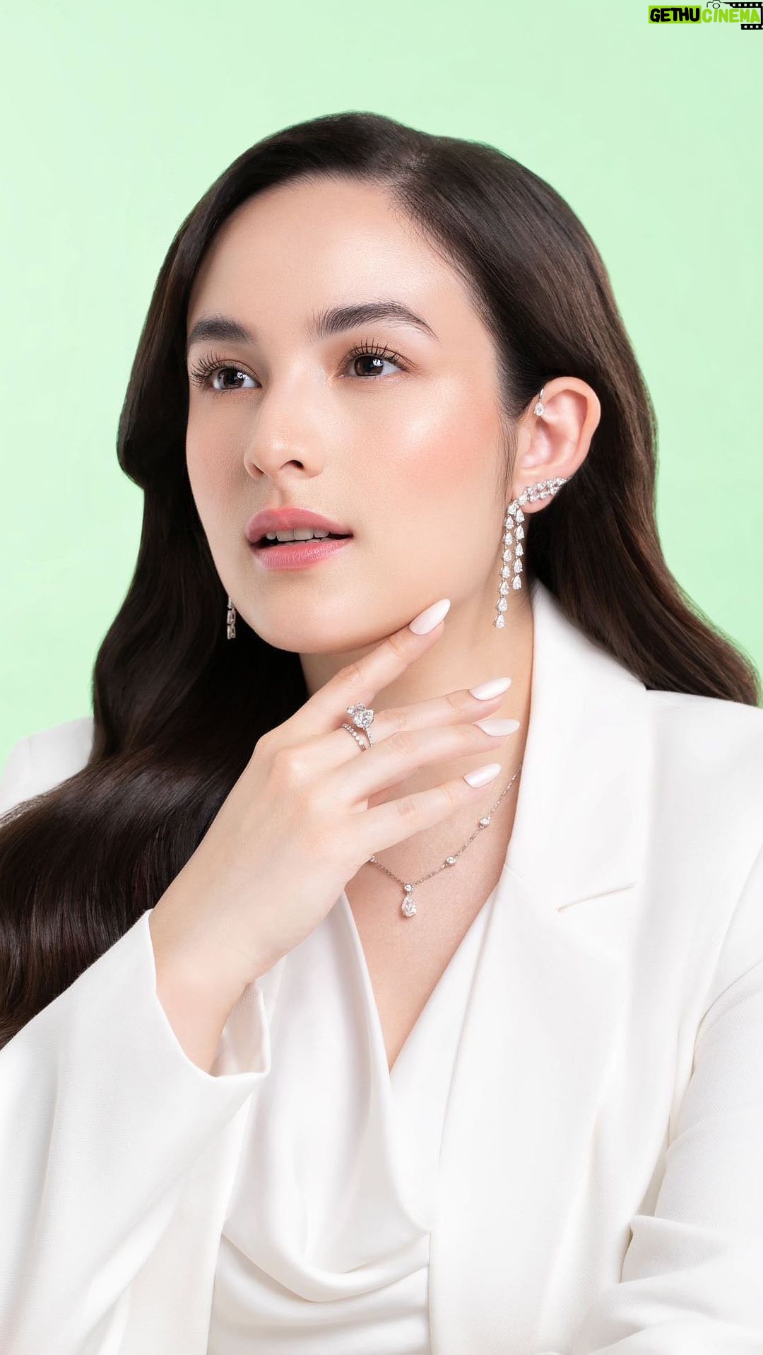 Chelsea Islan Instagram - Sōl et Terre. Rilis perdana di Bridestory Market, ICE BSD. Kunjungi Booth kami mulai besok, 5 Oktober hingga 8 Oktober. Join our movement in saving the planet and lets sparkle with purpose! #SparkleWithPurpose #SustainableLuxury #SolEtTerre #LabGrownDiamonds