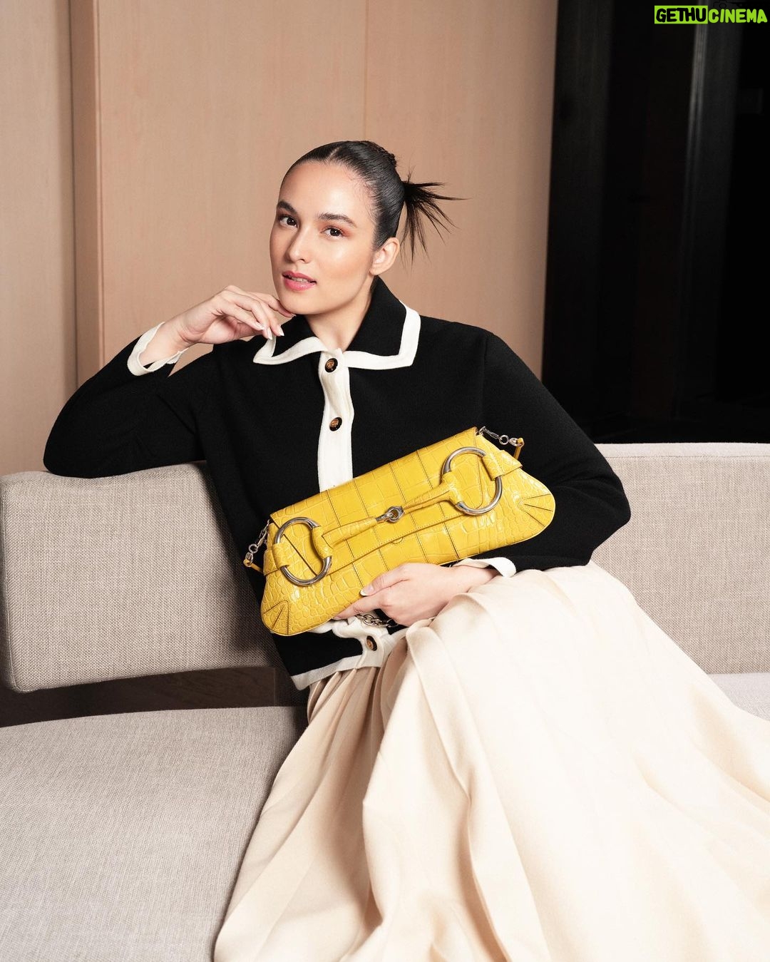 Chelsea Islan Instagram - Head to toe in @gucci. Loving the unique design and vibrant yellow color of Gucci’s Horsebit Chain Shoulder Bag. This is definitely a must-have item! Welcoming the new creative director of Gucci, @sabatods. Big applause for the cool debut and vision in reinventing Gucci classics. #GucciAncora 💛 Park Hyatt Jakarta