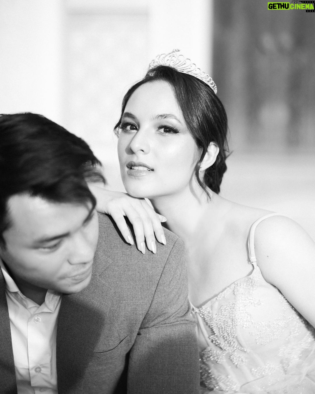 Chelsea Islan - 92.3K Likes - 1 year together, forever to go. Feels like yesterday. Cherishing every moments with you. Truly blessed and grateful #SeaTonsofLove 🤍