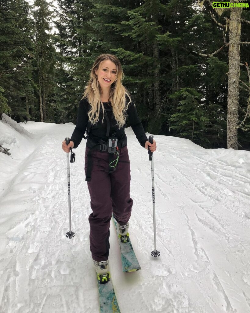 Chelsey Reist Instagram - time for the seasonal sayonara to the winter skis and the ‘suuuup to the water skis. goodbye for a while, #slopes. this lil’ snow sasquatch will friggen miss ya. #downhill #ski #skitouring #skins #springskiing #springski #mountaingirl #waterbaby #boatlife #adventure #justgetmeinnature #outdoorsallthetime #whistlerdreamgetaway
