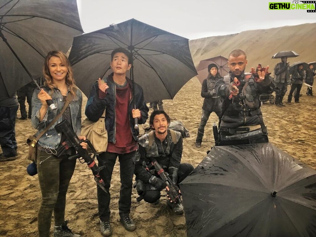 Chelsey Reist Instagram - just found this throwback to the rainy sand dunes of season five with #the100 kru. 💯