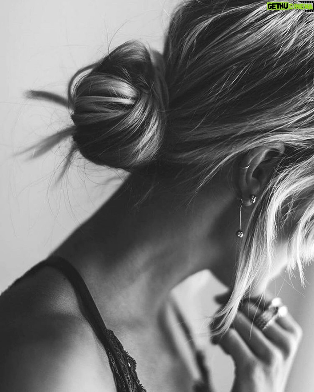 Chelsey Reist Instagram - check on yourself as much as you check on instagram. #youmattermost #breathe