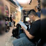Chen-Kang Tang Instagram - 感謝最愛我的上帝✝️ 謝謝影展的評審 謝謝導演 @wade99920 、編劇 @linpeiyu0330 謝謝 @bear_men_film_studio 讓我能參與演出❤️❤️🥳🥳 昨天中午得知消息後 繼續忙碌了一整天，半夜回到家 直接累倒睡著～ 早上醒來才開始覺得幸運和驚喜 只有一整個晚上的時間可以拍攝 團隊拼命的和時間賽跑 但現場依然充滿了歡樂 謝謝所有參與的工作人員和演員們，你們都好棒❤️ 很期待 #貳拾參點零零分 這部短片繼續成長之旅 然後有一天能正式的與大家見面🤩 天啊，我得「最佳演員」啦🥳🍾 對於表演，真的好愛好愛🥰 繼續努力加油💪💪💪 @hffestival