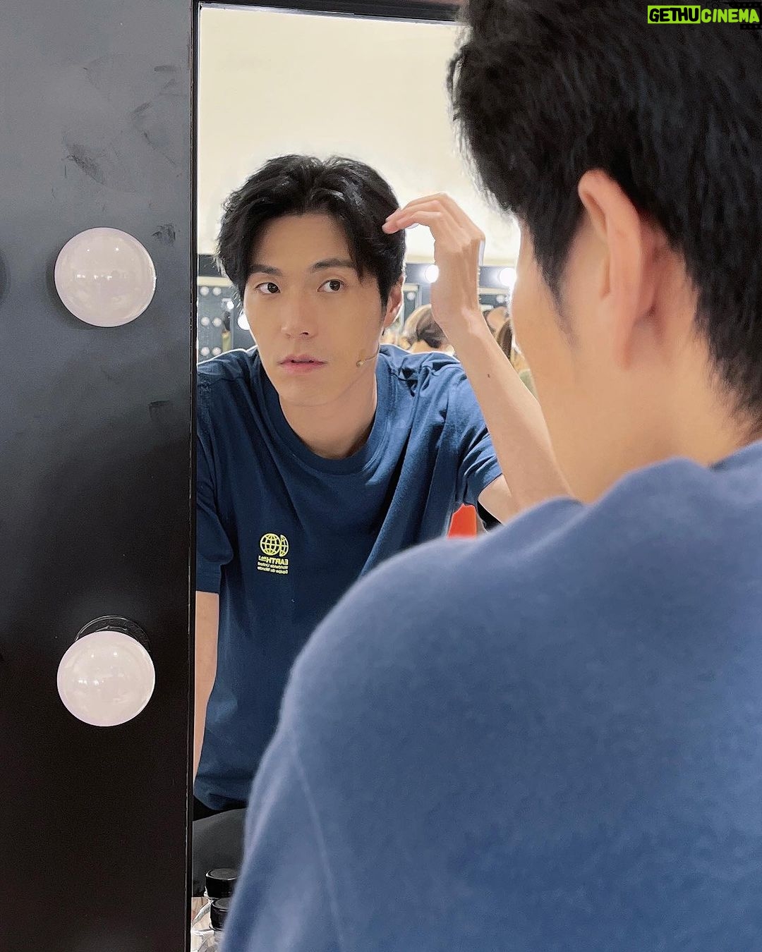 Chen-Kang Tang - 1K Likes - 再次有機會踏上這個舞台
心中充滿感謝
@story_works ❤️
所有的對手演員們❤️
所有的舞台人員和小將們❤️
所有來看戲支持的觀眾、朋友
對你們只有說不完的LoVe🥰
台北場 演出結束🥳🍾️
台中場 下個月見🤤