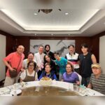 Chen-Kang Tang Instagram - 92歲了🥳🍾️ 最喜歡看到資深美女❤️ 聊天中氣十足 吃的多、笑的開 一口氣就能吹熄所有蠟燭👍👍 只想要你健康快樂 想吃就吃 想喝就喝 陪我們越久越好 生日快樂～🥰🥰🥰 下面開放祝福🤤