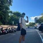 Chen-Kang Tang Instagram - 夏日午後的走走… 悶 熱 包圍著🫠 上衣、鞋子： @life8_tw