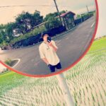 Chen-Kang Tang Instagram - 我期許自己要活得更真實也更誠實，要更接受甚至喜歡自己身上起伏的每個部分，才能更喜歡這個世界 我希望自己懂得處理、欣賞各種欲求，各種人性的醜陋與美妙，找到和它相處的最好方式