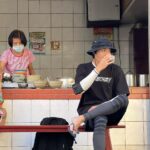 Chen-Kang Tang Instagram - 發呆著 思考著 靜靜的走著 改變總是來的猝防不及 讓時間帶著自己去調整 無論接受與否 都是生命的過程與歷練 上衣： @life8_tw