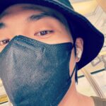 Chen-Kang Tang Instagram - 我期許自己要活得更真實也更誠實，要更接受甚至喜歡自己身上起伏的每個部分，才能更喜歡這個世界 我希望自己懂得處理、欣賞各種欲求，各種人性的醜陋與美妙，找到和它相處的最好方式