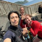 Chen-Kang Tang Instagram - Work hard Play hard 夏天的生活就是盡力追趕跑跳 和泡在水裡❤️ 8月過好每一天的自己 海享喝一夏