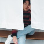 Chen-Kang Tang Instagram - 冬天冷洌的靜 多少消弭了 城市擁擠的鬧 偶爾探出頭的太陽 散發出溫暖的美好 ❤️ 服裝： @allsaintstaiwan 攝影： @yowang.snap 妝髮： @vivilinmakeup