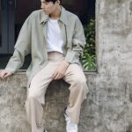 Chen-Kang Tang Instagram - 褪去悶熱煩躁的濕黏 穿上舒適冷靜的颯爽 天涼好個秋🍂 @miroan_media -Thanks- Photo by @lifeisnoteasy1998 Outfit by @vue.official_ Make up by @huan2.studio Hair by @jude_ego.tw
